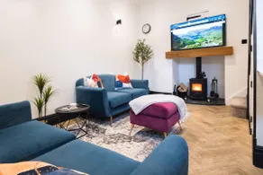 Grosvenor Cottage - Kendal Lake District, Parking - Image 3