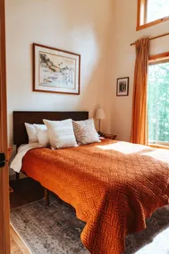 Cozy Lakeside Cabin + Woodstove by Interstate Park - Image 4