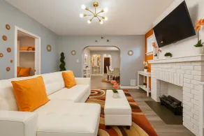 Sunstone Retreat • Stylish 1BR | 9 Min to Downtown - Image 2