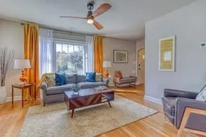 Frankie's Place; Walkable Craftsman luxury! - Image 2