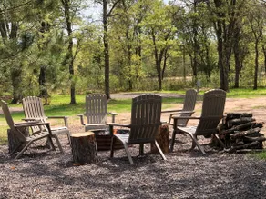 Pets welcome! wooded privacy with screen porch - Image 5