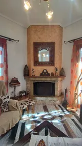 HoneyHouse - Image 4