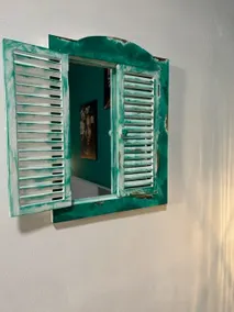 The old green window. - Image 4