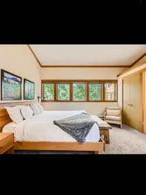 Luxurious mountain getaway w/pool & hot tub - Image 3