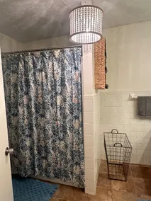 Manville Mid-Century Home - Image 2