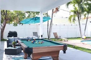 5 min from Chase Stadium | Heated pool | Mini Golf - Image 2