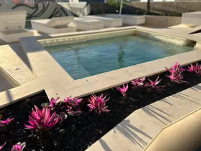 Skyline Balcony • Pool & Spa • 5 min Border - Image 4