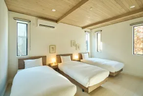 A dynamic atrium liberates the soul [R-villa Karuizawa 02] - Image 3