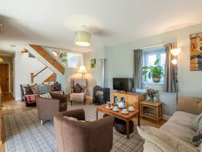 4 Bed in Holsworthy oc-77663 - Image 2