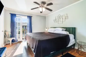 LalaLand -2 masters, King Bed, Comfort & Location! - Image 5