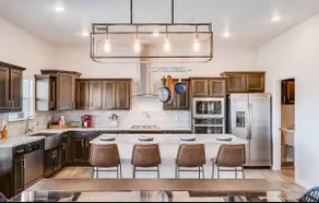 Large Group /5 bed 3.5 bath-Modern-Mountain View - Image 2