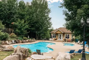 Pool, Lake, MTB & Beach | Mont-Blanc 2 - Image 3