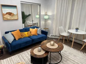 Beautiful 2bdrm Apt 15min from NYC w/Parking - Image 2