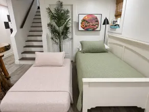 Family Friendly: Walkable, 2 KingSuites, GameRoom - Image 3