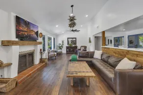 Casa Lone Jack - Image 3