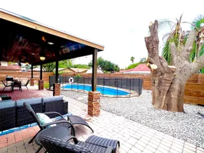 Tall Palms Oasis - Image 2