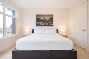 Modern Central 4-BR Home with Private Garage+A/C! - Image 3