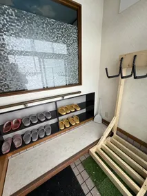 Nagiri Base | 10 min to Piyashiri | Max 7 people | Electric boot dryer & waxing table - Image 5