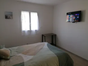 2-bedroom house - Image 5