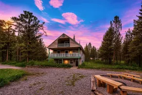 Hibernation Haven+AC+hotub+WIFI+28MlstoYellowstone - Image 2