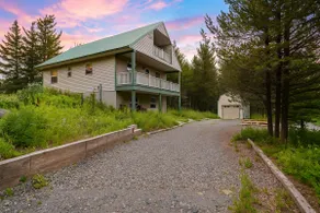 Hibernation Haven+AC+hotub+WIFI+28MlstoYellowstone - Image 5