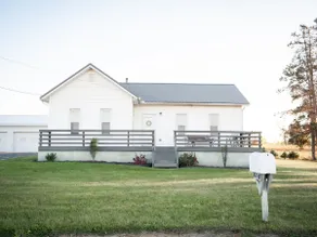 Peaceful Country Cottage | 3 Private Acres - Image 4