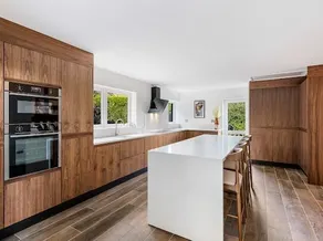 Design home with amazing views - Image 2