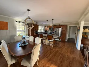 2 bed home 5 minutes to Duke University - Image 2