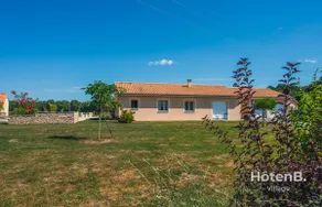 "Les Lièvres" House Air-conditioned Relaxation Oasis with Pool & Jacuzzi - Image 4
