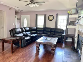 Lux Ridge Retreat~Master Suite~Fast WiFi~Campfires - Image 3