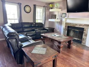 Lux Ridge Retreat~Master Suite~Fast WiFi~Campfires - Image 5