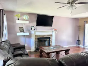 Lux Ridge Retreat~Master Suite~Fast WiFi~Campfires - Image 4