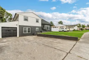Hidden Gem w/ Heated Pool/ Hot Tub - Image 3