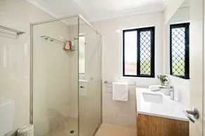 Clean Studio! Train! Parking! Restaurants! 4144D0 - Image 2