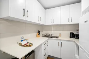 Clean Sunnybank Studio | AC | Near Shops | 4144D0 - Image 4