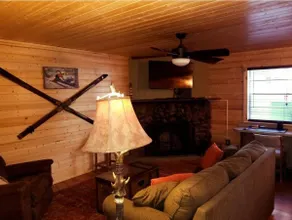 Elk Run Cabins A - Image 4