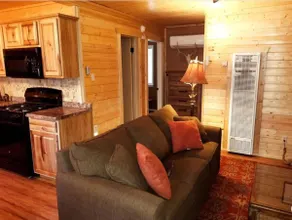 Elk Run Cabins A - Image 3