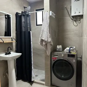 Entire apartment! - Image 5