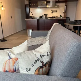 Entire apartment! - Image 3