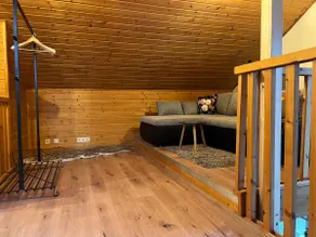 Hidden house with hot tub - Image 5