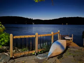 Lakefront gem - Image 3
