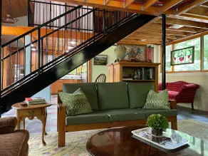 Romantic private cabin w hot tub in Amish Country - Image 2