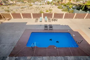 Luxury Stays | 6BR Family Retreat • Indoor Jacuzzi - Image 4