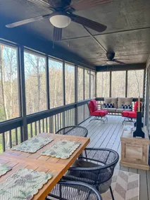Cute 3/3 cabin: firepit, games, resort amenities! - Image 3