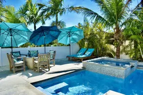 Beach House on 8th Street South with heated hot tub and pool. - Image 2