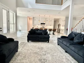 Brand new built, 5BR perfect for large groups! - Image 5