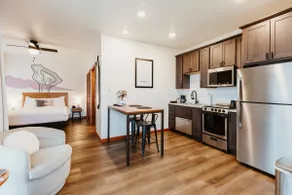 Blacktail Mountain Suites | Remote Work Ready - Image 5