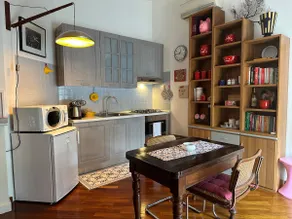 Romantic Liberty-style attic - Image 2