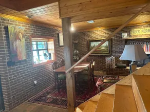 Cabin by the lake - Image 2