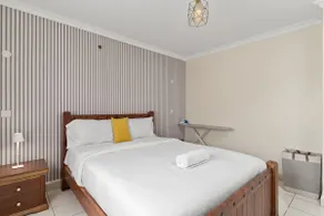 KBsuites cozy,spacious 1bd apartment(near jkia) - Image 3